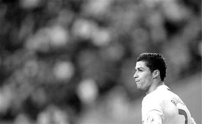 NBA球员数据榜：东契奇得分领先,