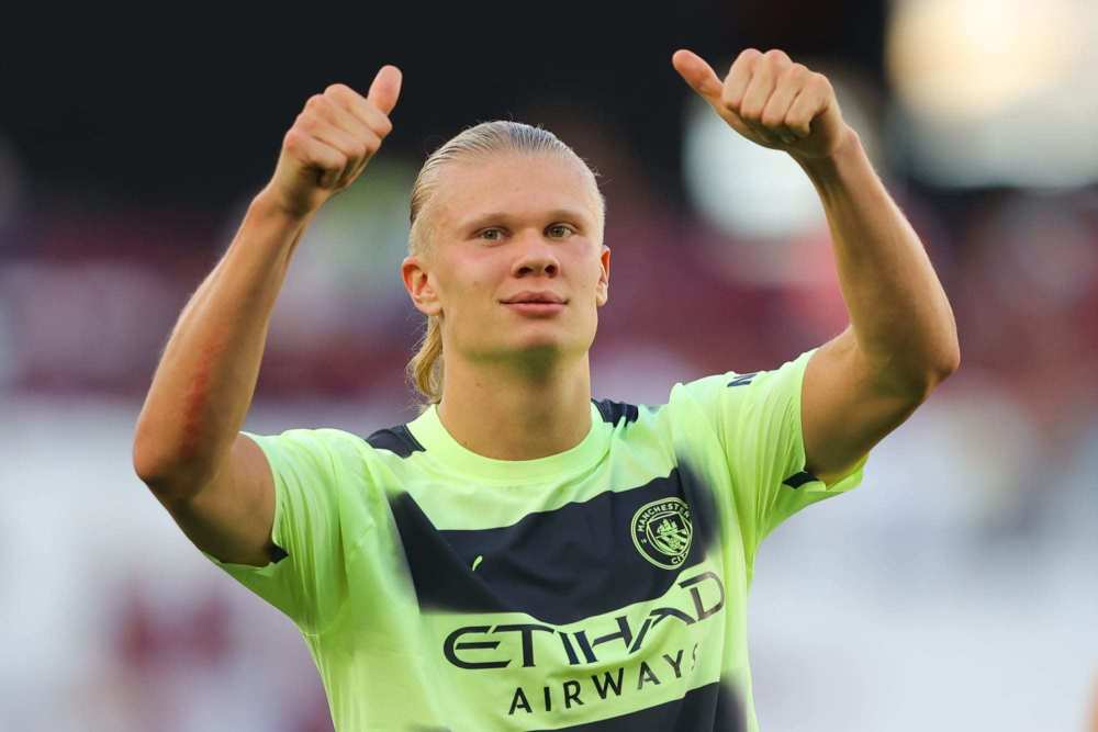 哀悼，切尔西功勋后卫马文-欣顿去世，享年85岁