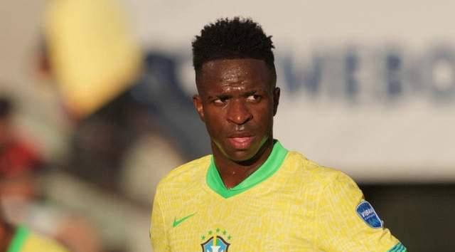 半场战报：汉堡0-1云达不莱梅，斯特奇破门