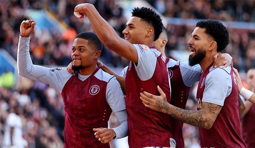 西蒙斯：我正在享受自己的梦想，很高兴能够来到热刺