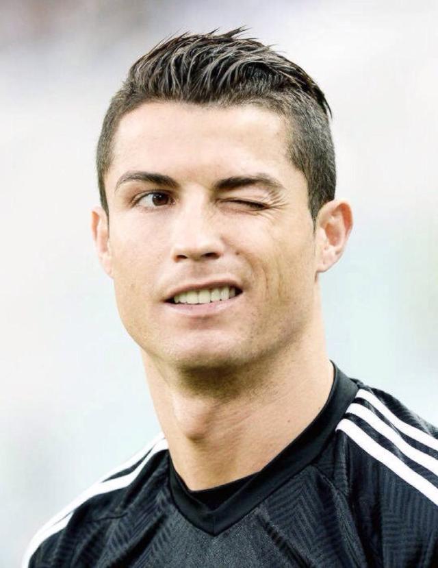 埃默松：我并不怀念在米兰的日子；那儿的人聊我比聊C罗还多