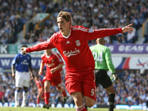 穆斯卡特获赠定制竹刻画像，印有本人形象和冠军奖杯