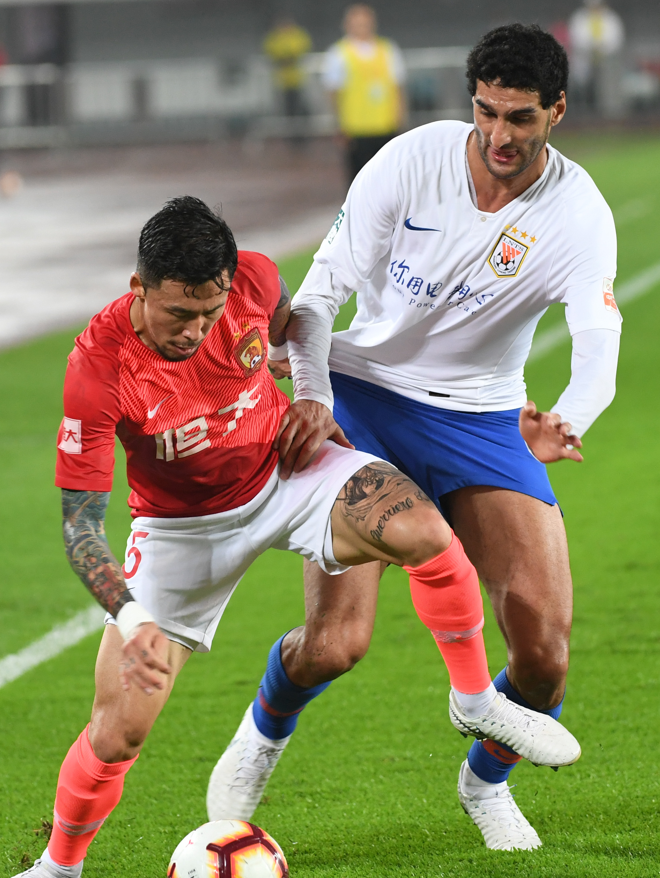 莱奥：我和囧叔经常交流，不仅聊足球，也聊生活中的方方面面