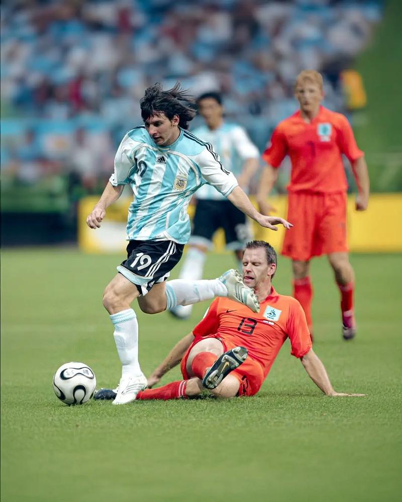 意甲前11轮全部首发场均88分钟，罗体：米兰已开始谈魔笛续约