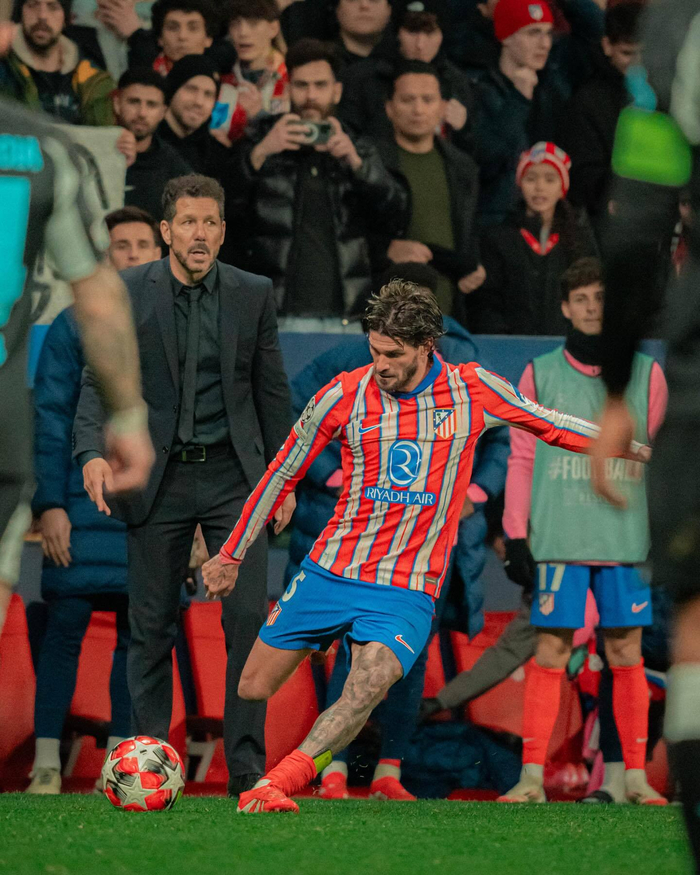 爱德华兹连续6场30+，追平队史最长30+场次纪录